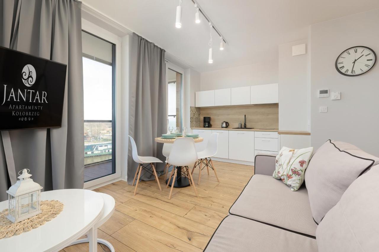 Lighthouse Mrzezyno - Jantar Apartamenty Kültér fotó